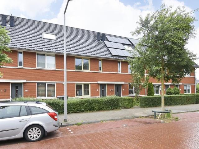 Woning te huur in De Dijken, Den Haag