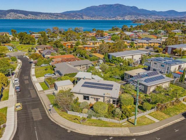 House for sale in Howrah, Hobart