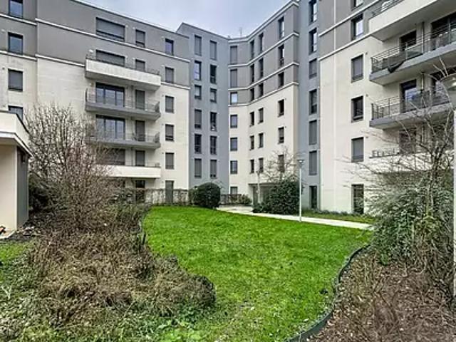 Garage location à Reims