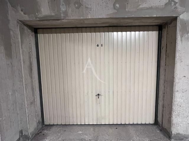 Garage location à Reims