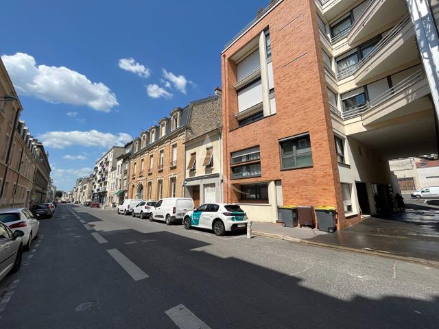 Garage location à Reims