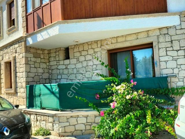 Reisdere Mahallesi, Çeşme içerisinde satılık mülk