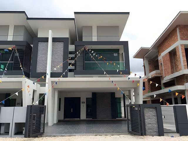 Terraced House for sale in Tanjong Sepat, Selangor