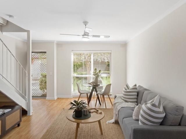 Apartment for sale in Seaford, Melbourne
