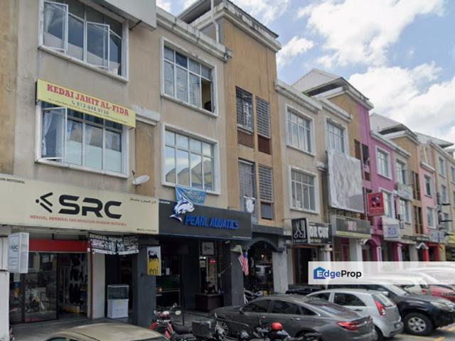 Shop for rent in Kajang, Langat