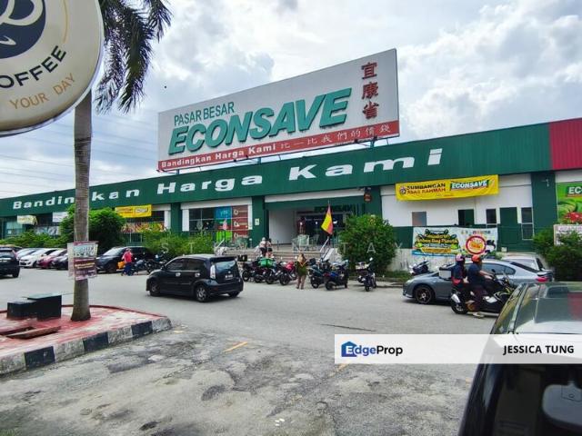 Shop for rent in Kajang, Langat