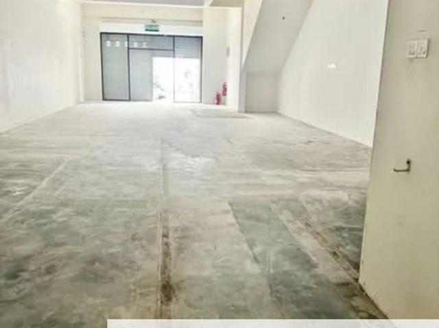Shop for rent in Kajang, Langat
