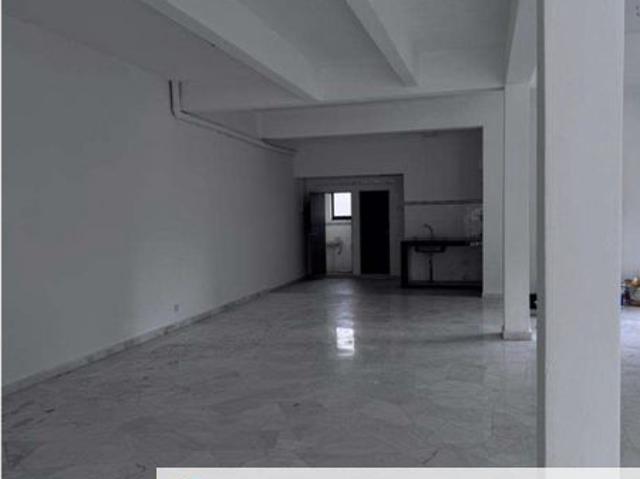 Shop for rent in Kajang, Langat