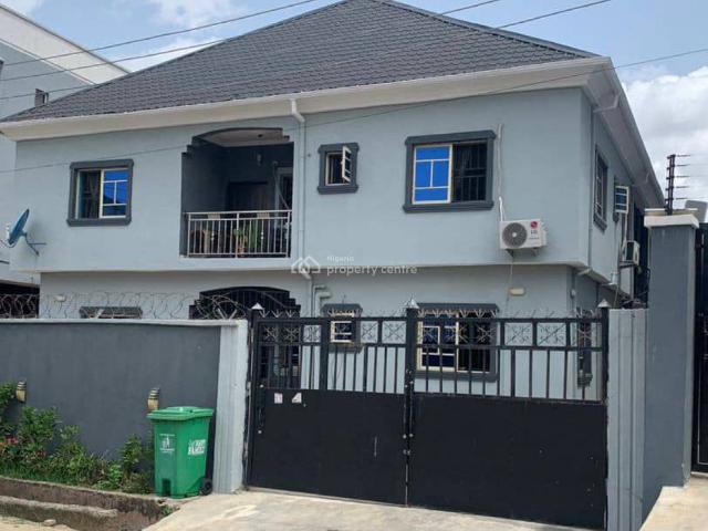Flat for sale in Gbagada, Lagos