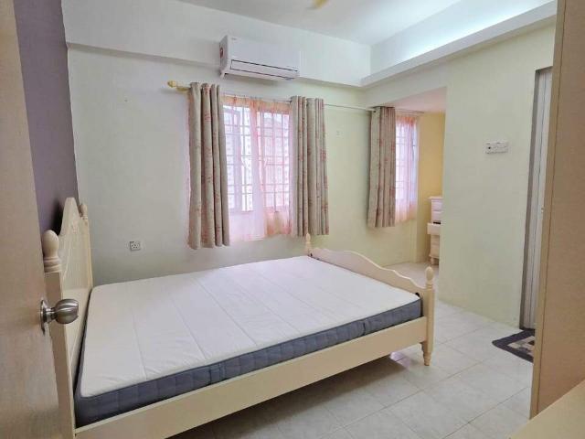Room for rent in Mukim 13, Georgetown