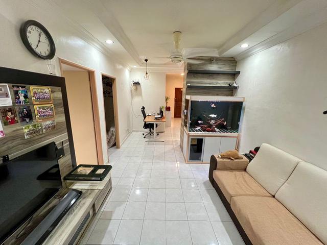 Apartment for sale in Barat Daya, George Town