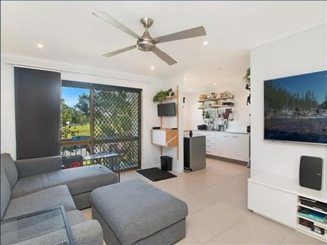 Apartment for rent in Palm Beach, Gold Coast City