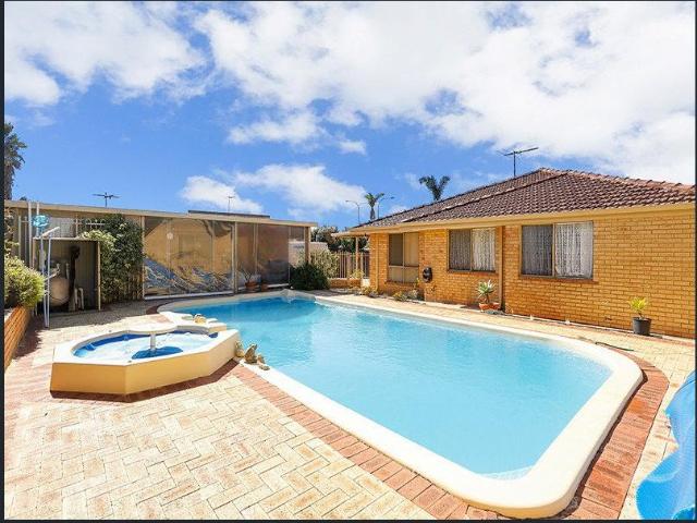 Room for rent in Ocean Reef, Western Australia