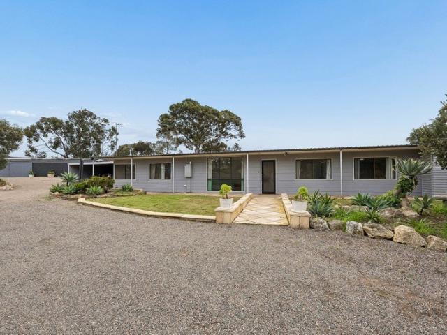 House for sale in Riverglades, South Australia