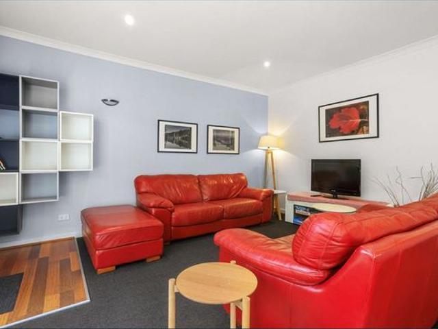 Townhouse for rent in Apollo Bay, Victoria