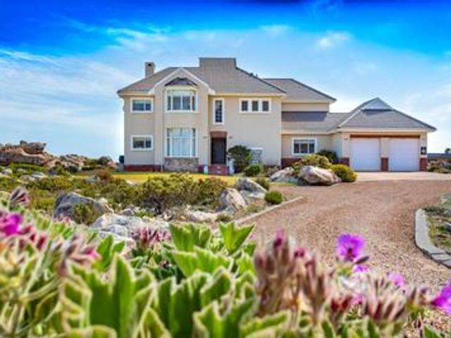 House for sale in Baardskeerdersbos, Western Cape
