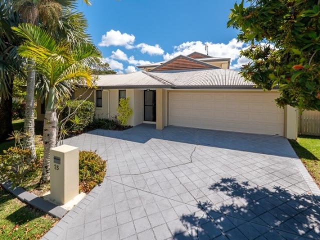 Duplex for sale in Pelican Waters, Sunshine Coast Regional