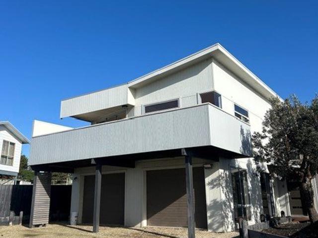 House for rent in Surf Beach, Victoria