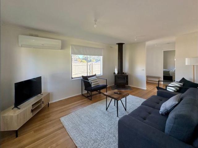 House for rent in Kennedys Creek, Victoria