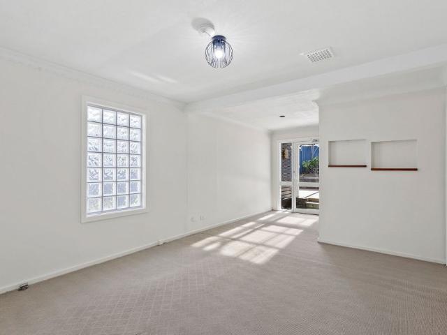 House for rent in Wollongong West, New South Wales