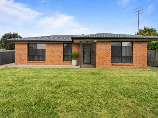 House for sale in Bateau Bay, Central Coast Council