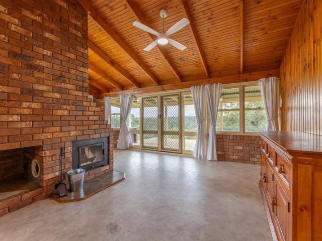 Cottage for rent in Toombul, Queensland