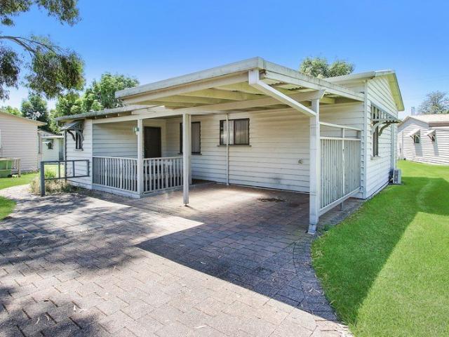 Townhouse for sale in Albury, New South Wales