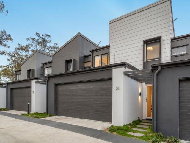 Townhouse for sale in Toombul, Queensland
