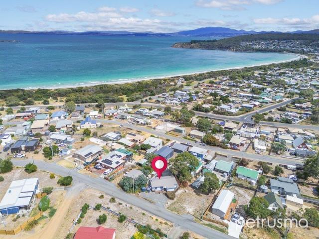 House for sale in Primrose Sands, Tasmania
