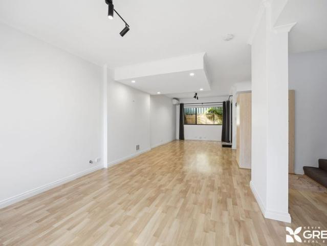 Townhouse for rent in Dudley Park, City of Mandurah