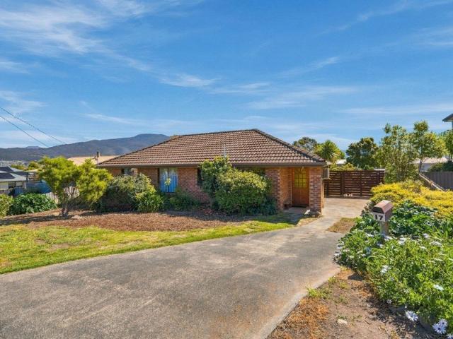 House for rent in Old Beach, Hobart