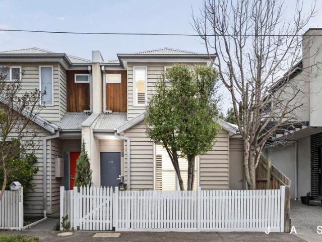 Townhouse for sale in Camerons Creek, Victoria