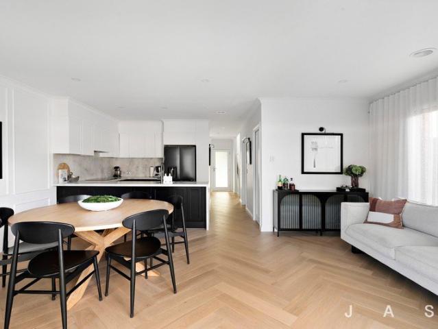 House for sale in Ulmara Estate, Melbourne