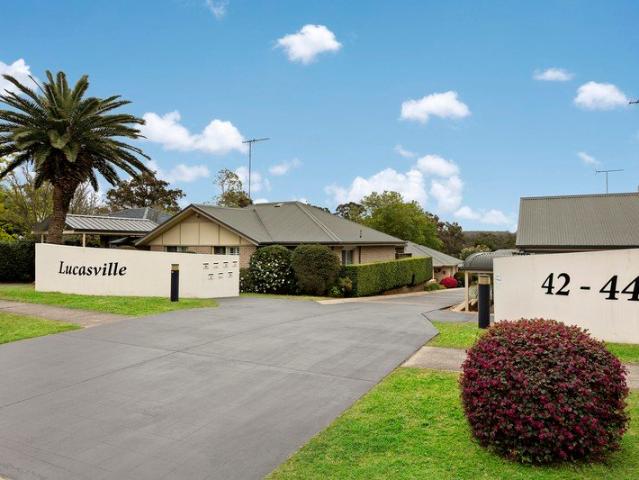 Villa for sale in Sydney, New South Wales