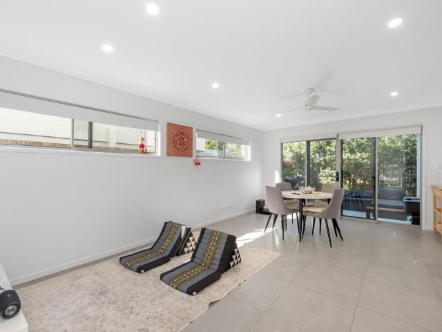 Townhouse for rent in Fernbrook, Queensland
