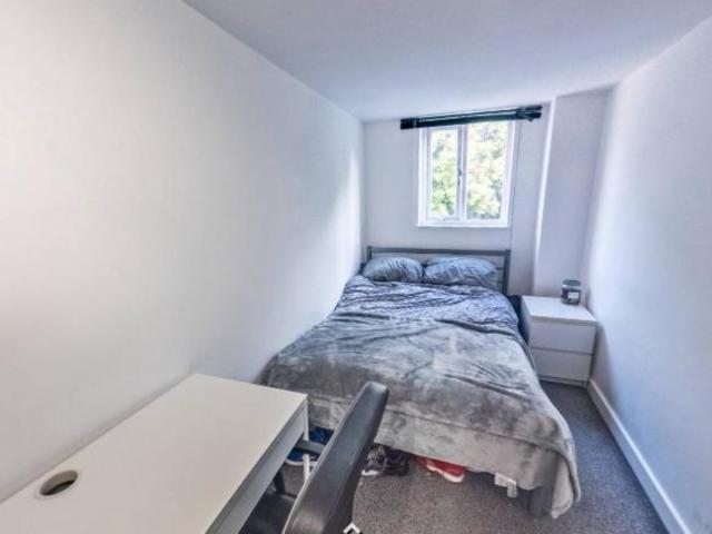 Room for rent in Stirchley, West Midlands