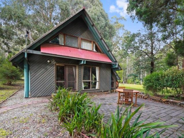House for sale in Icy Creek, Victoria