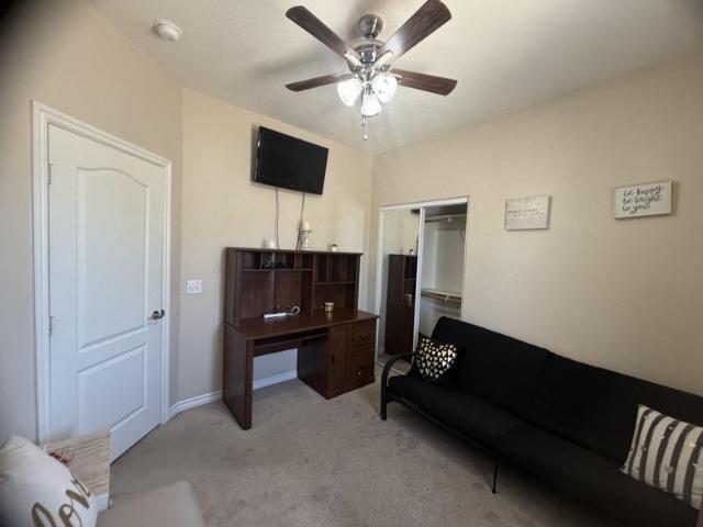 Room for rent in Apple Valley, California