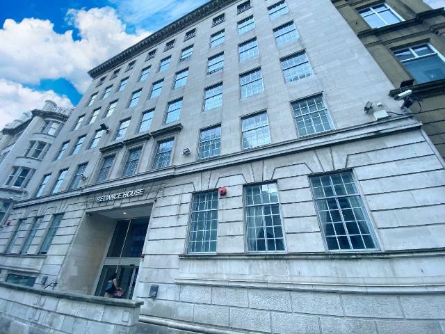 Studio for rent in Calderstones