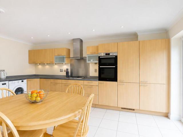 House for rent in Cowley Marsh, The Slade