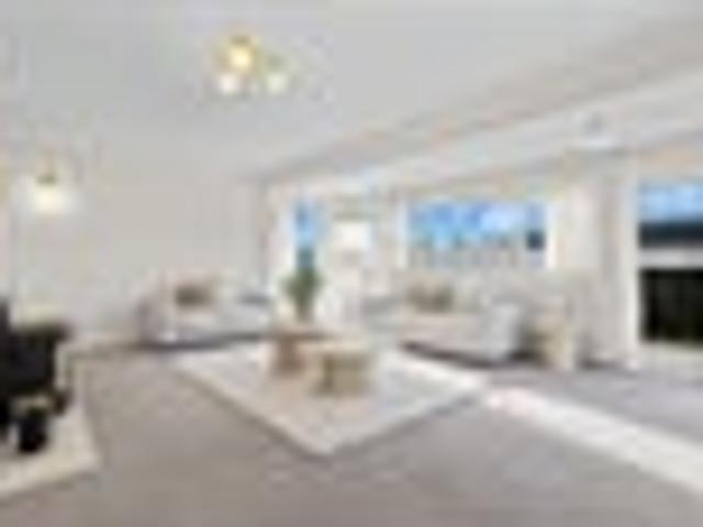 House for sale in Chaslands, Canterbury