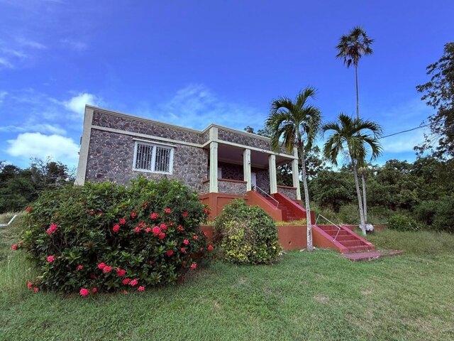 House for sale in Saint Thomas, Missouri