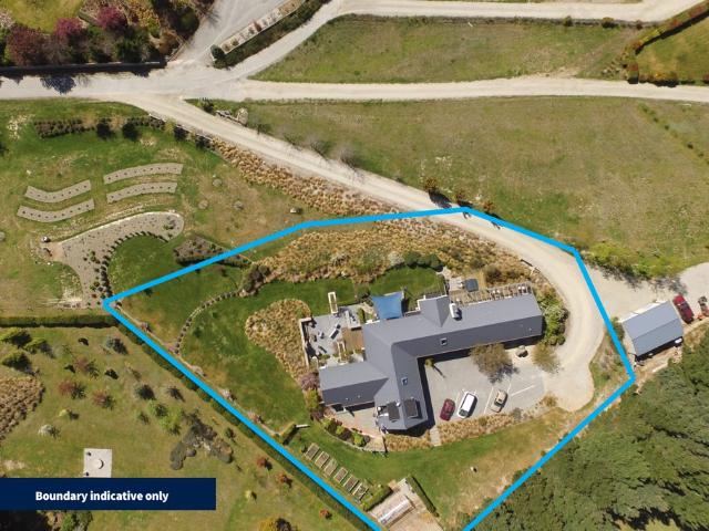 House for sale in Otakou