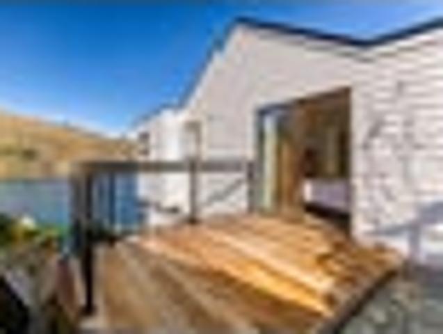 House for sale in Otakou