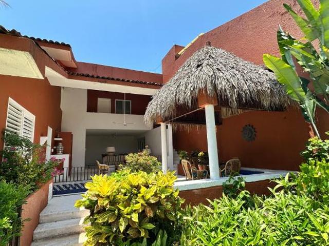 Casa En Condominio en venta en Zihuatanejo de Azueta, Guerrero