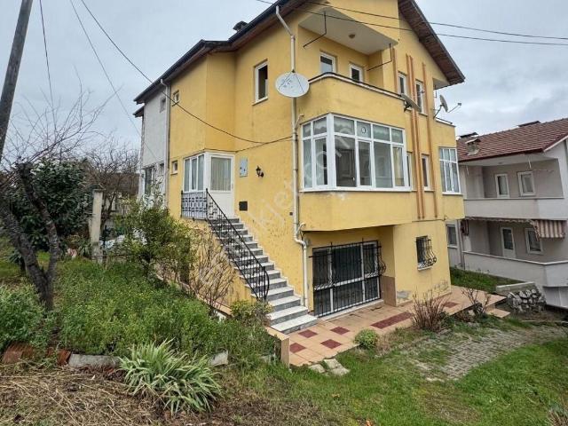 Serdivan, Sakarya içerisinde satılık Villa
