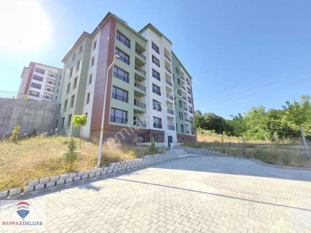 İzmit, Kocaeli içerisinde kiralık mülk