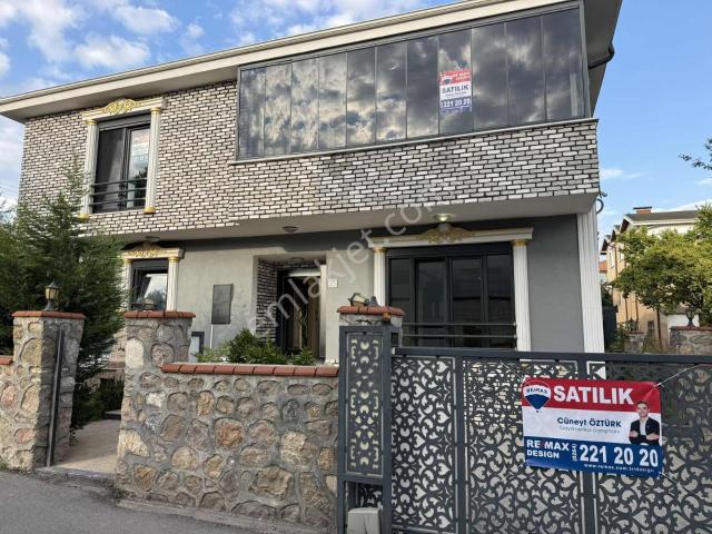 Erenler, Sakarya içerisinde satılık Villa