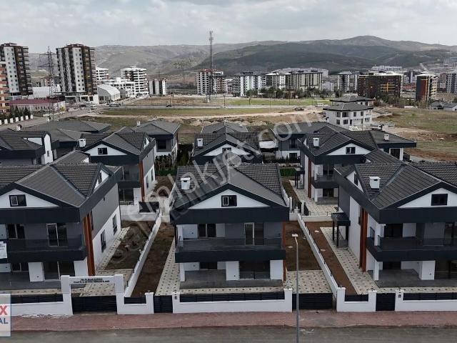 Sivas Merkez, Sivas içerisinde satılık Villa