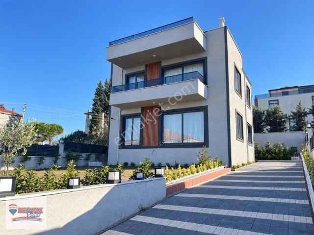 Akköy, Termal içerisinde satılık Villa